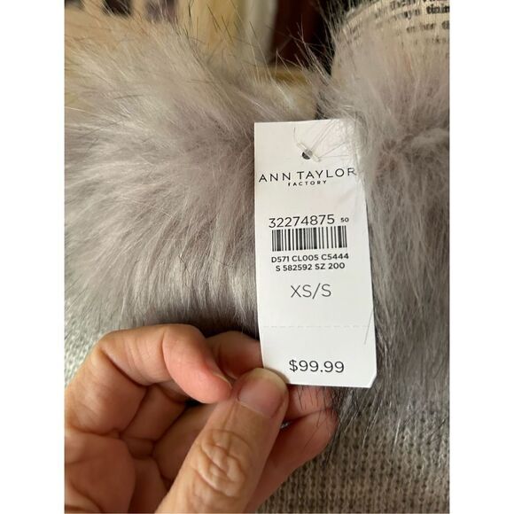 Ann Taylor Light Gray Poncho Sweater Faux Fur Collar NWT - Picture 7 of 10